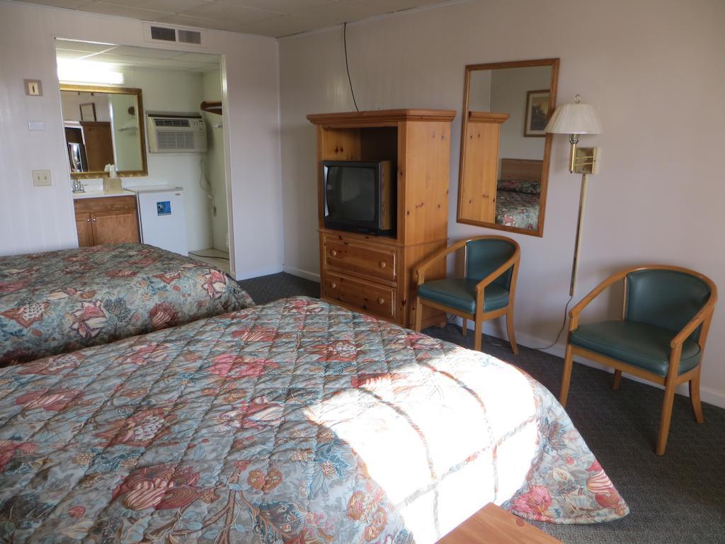 Pine Crest Motor Lodge Holly Springs Εξωτερικό φωτογραφία